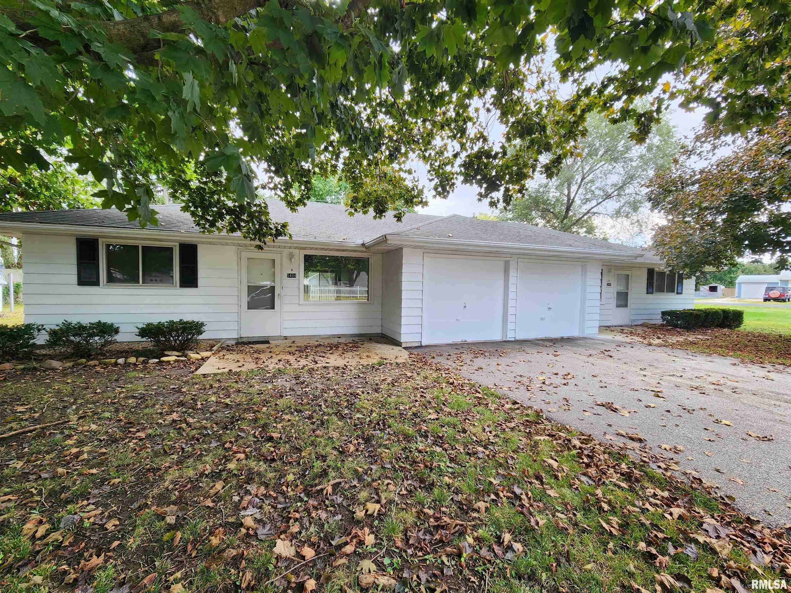 Property Photo:  5404 E Marquette Street  IL 61523 