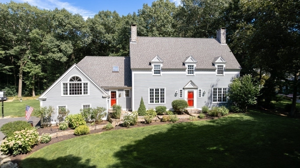 Property Photo:  4 Knobb Hill  MA 01922 