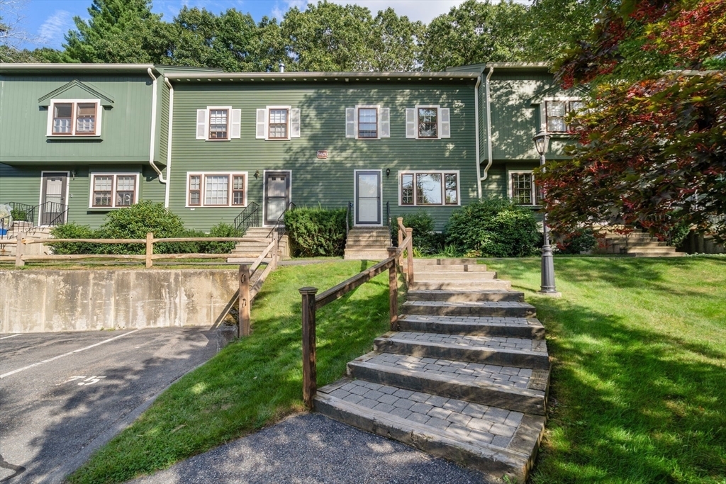 Property Photo:  10 Apple Ridge Road 4  MA 01754 