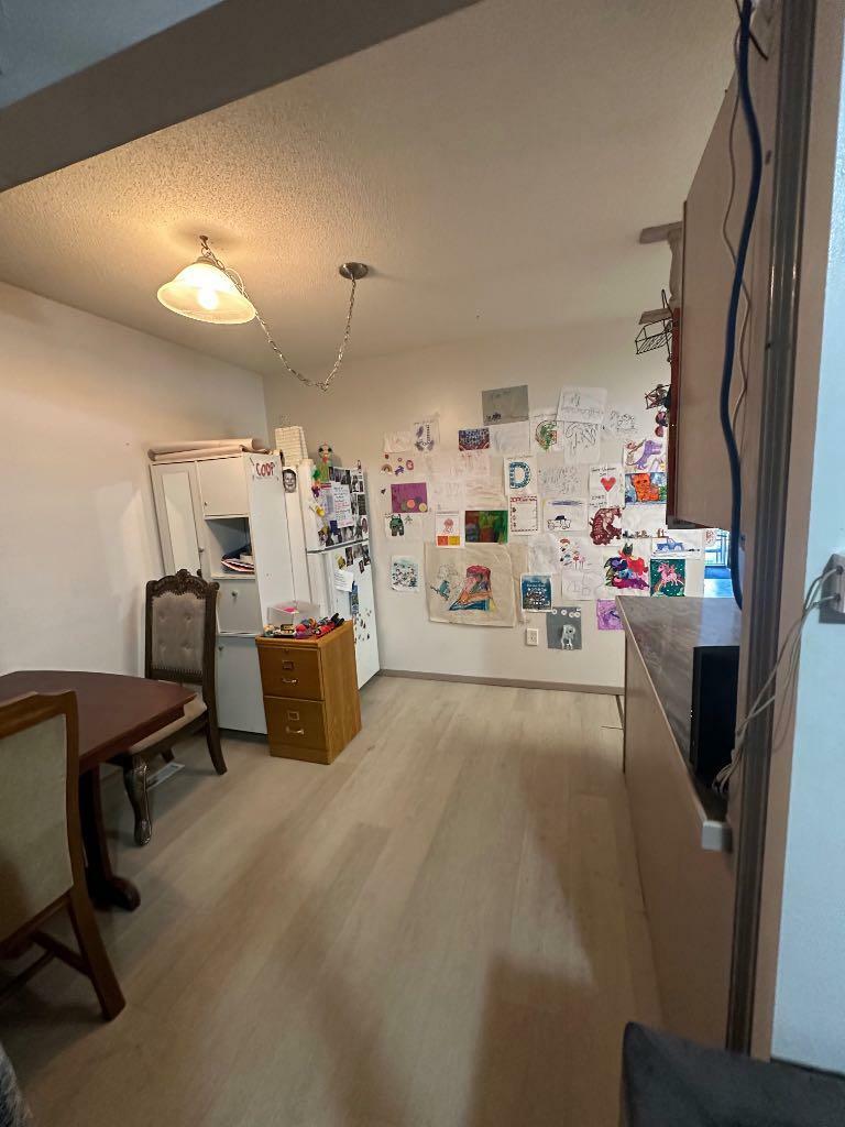 Property Photo:  5007/5009 53 Street  AB T4T 0A4 