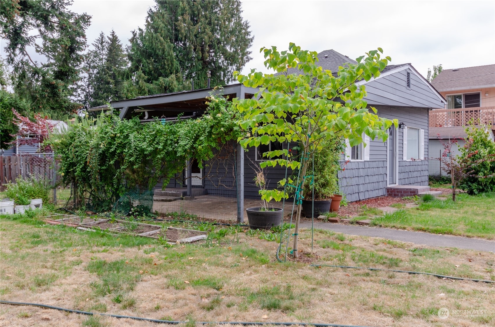 Property Photo:  2520 SW 114th Street  WA 98146 