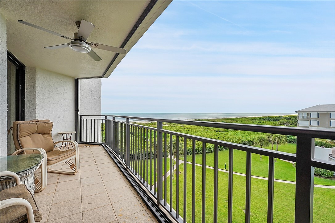 Property Photo:  1480 Ocean Drive 4J  FL 32963 