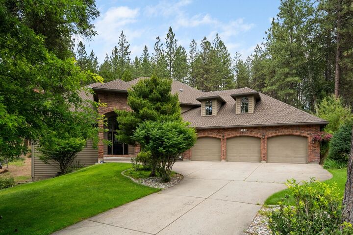 Property Photo:  16822 N Golden Dr  WA 99005 