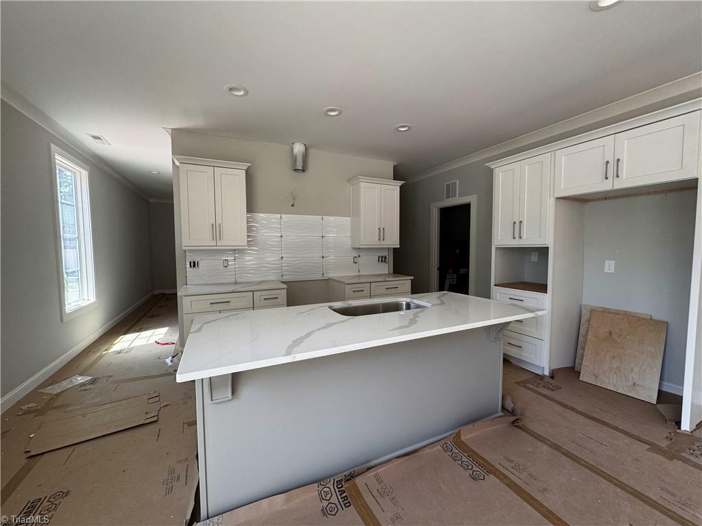 Property Photo: 5918 Crossview Drive NC 27284