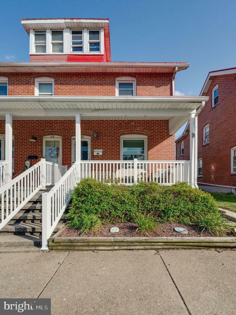 Property Photo:  130 W Poplar Street  PA 19522 