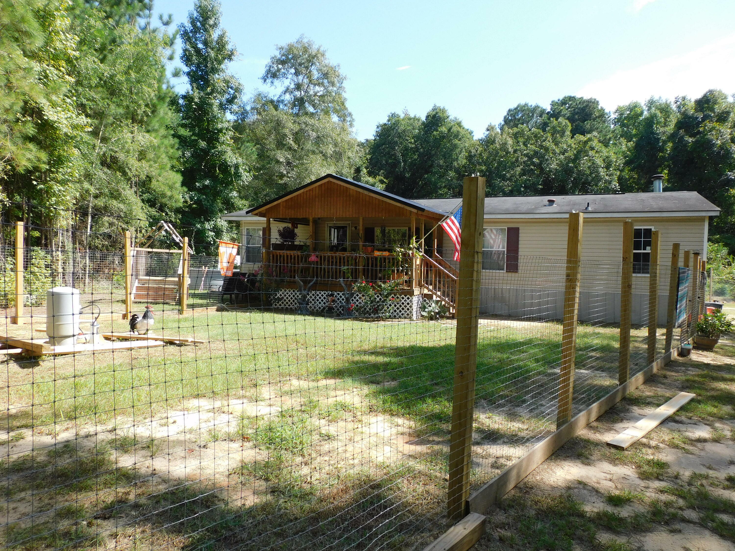 Property Photo:  1131 State Rd S-14-56  SC 29148 