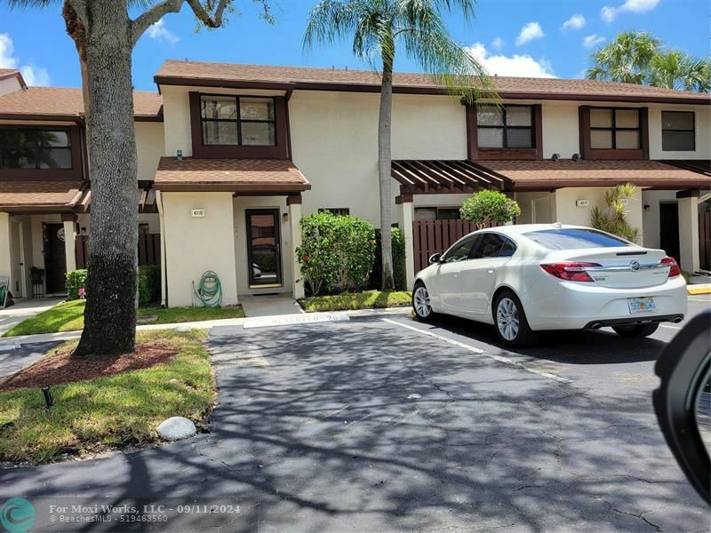 Property Photo:  4316 Carambola Cir 4316  FL 33066 