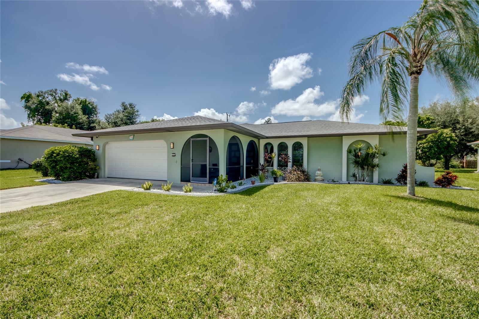 Property Photo:  1704 SE 7th Street  FL 33990 