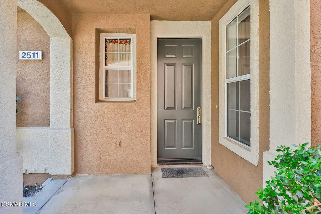 Property Photo:  2511 Villamonte Court  CA 93010 