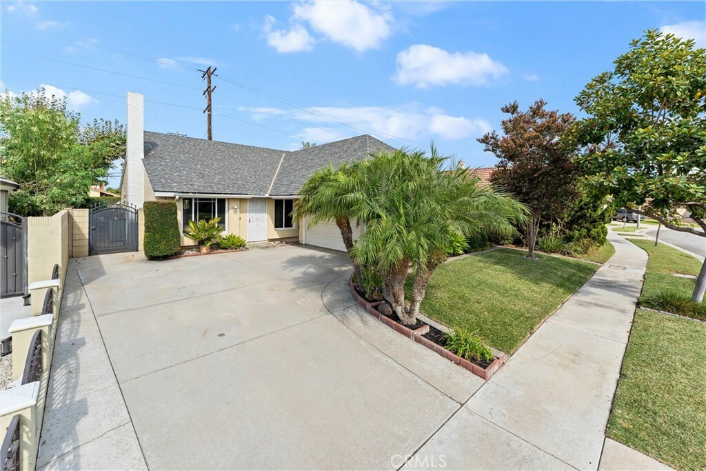 Property Photo:  17825 Holmes Avenue  CA 90703 