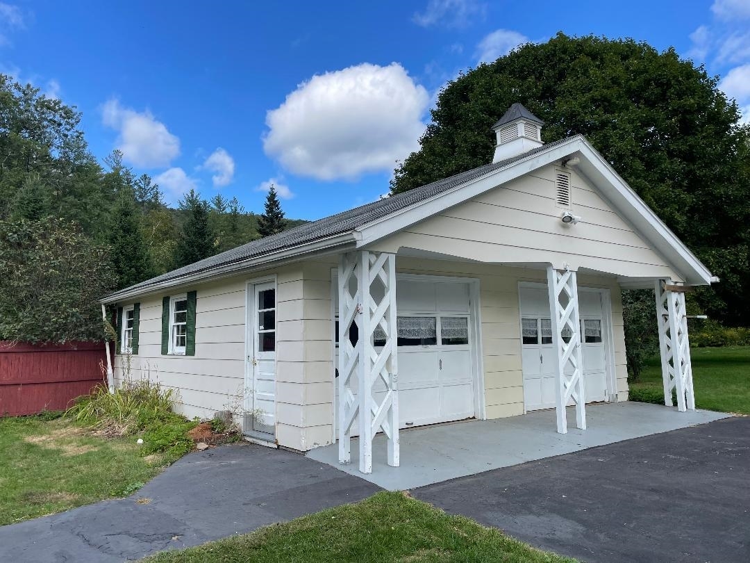 Property Photo:  146 Brookside Drive  VT 05352 