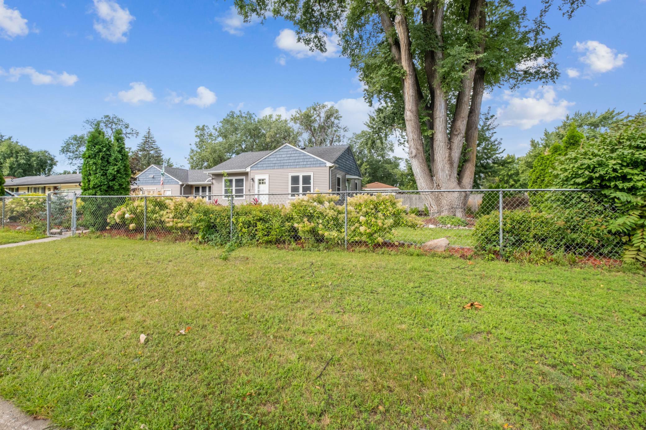 Property Photo:  5651 Dupont Avenue N  MN 55430 