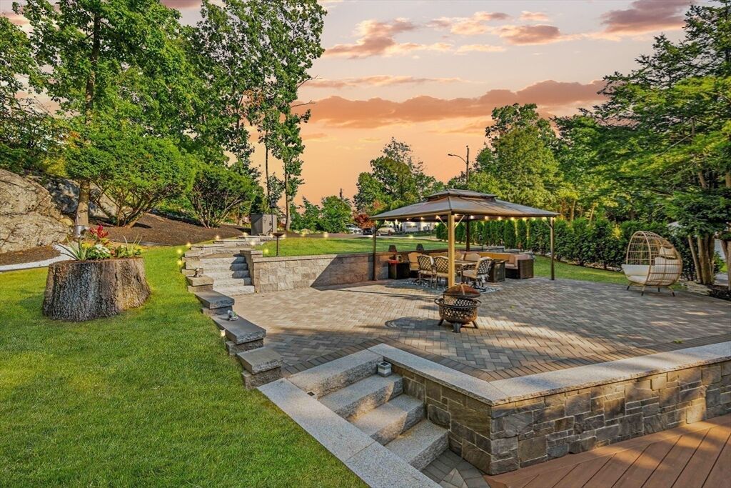 Property Photo:  5 Upland Rd  MA 01880 