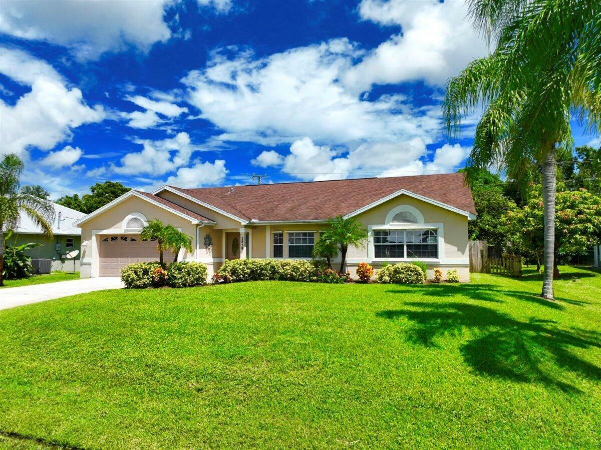 Property Photo:  2859 SE Eagle Drive  FL 34984 