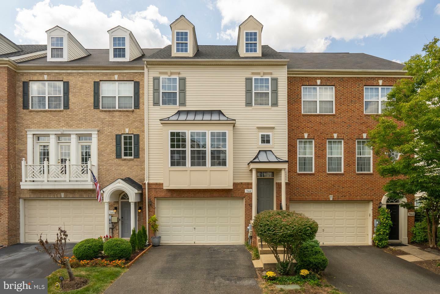 Property Photo:  7664 Audubon Meadow Way  VA 22306 