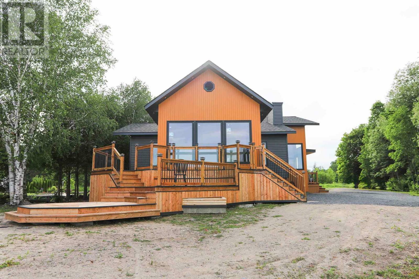 Property Photo:  463 River Rd  ON P6A 5K9 