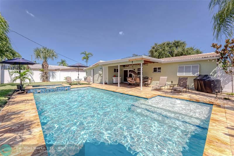 Property Photo:  5361 NE 17 Terrace  FL 33334 