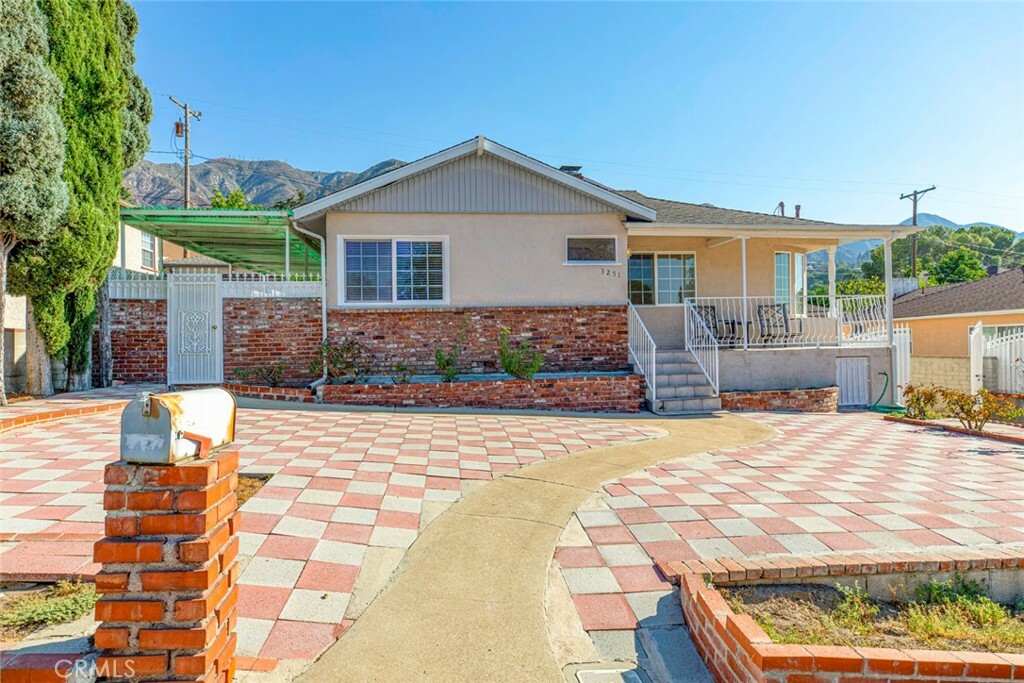 Property Photo:  3251 Brookhill Street  CA 91214 