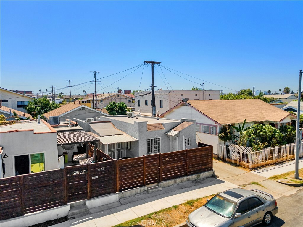 Property Photo:  2322 E 14th Street  CA 90804 