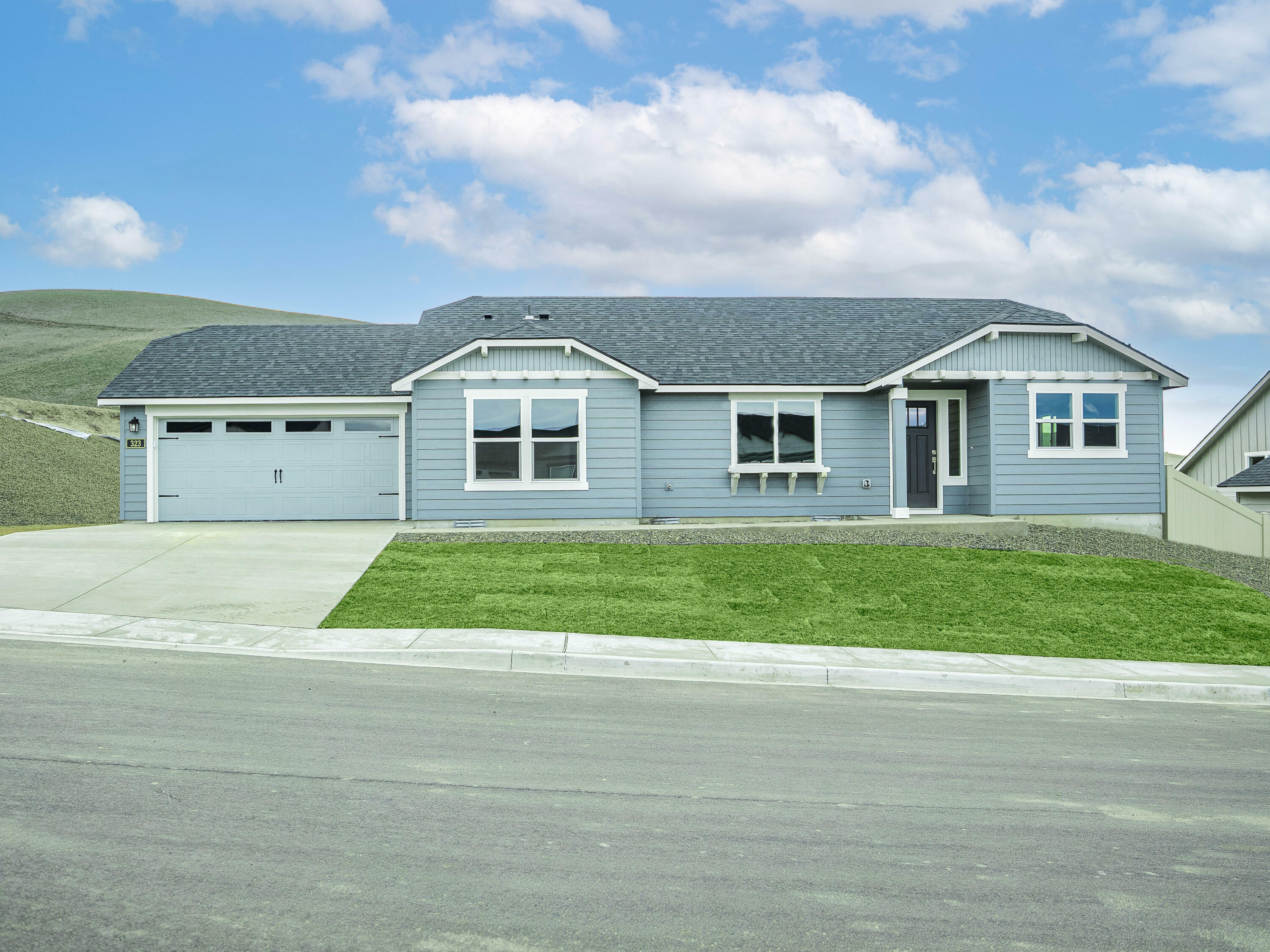 Property Photo:  3256 NW 11th Street 22  OR 97756 