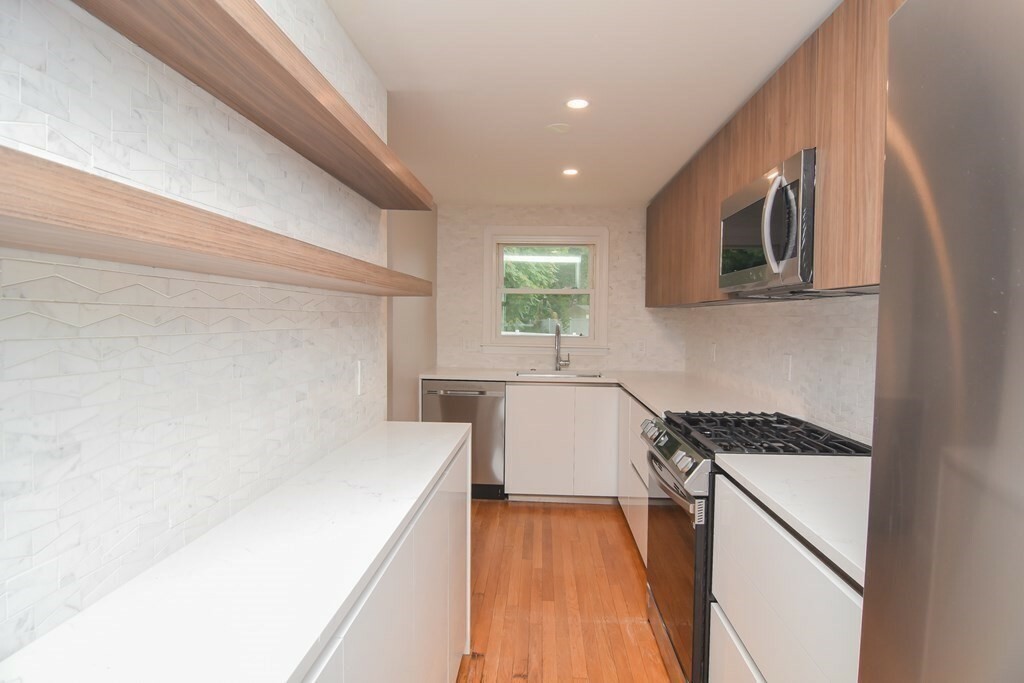 Property Photo:  37-49 Arcadia Ave 37  MA 02026 