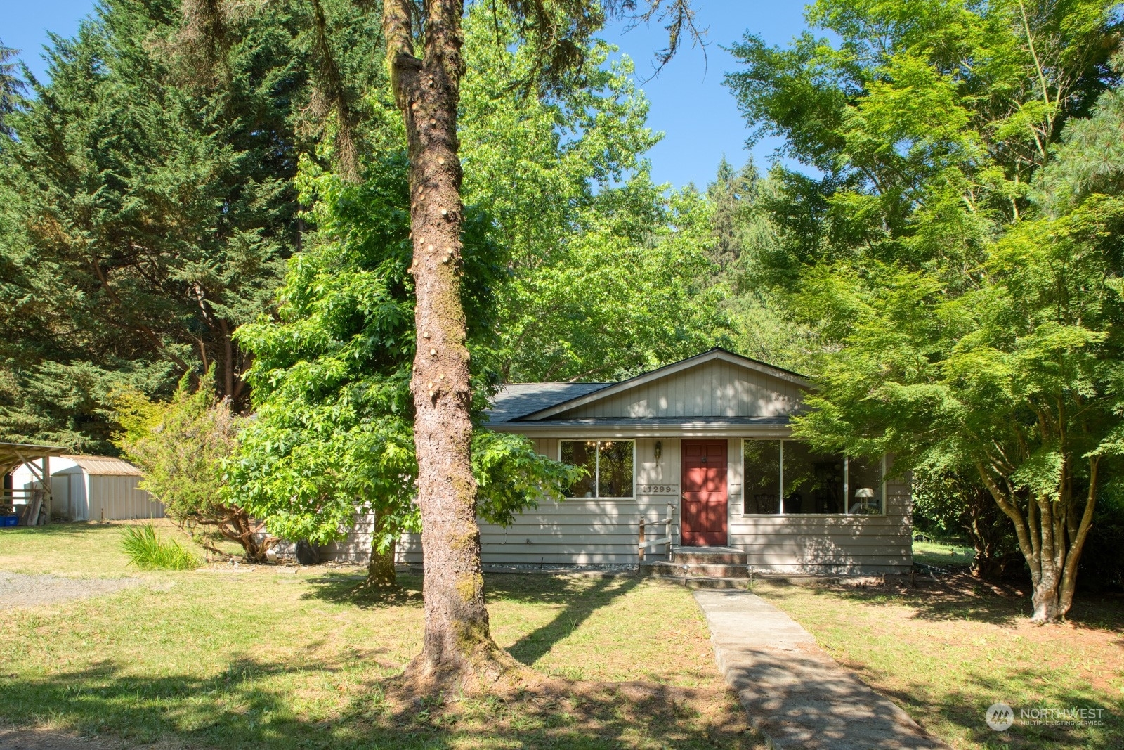 Property Photo:  11299 Miller Road NE  WA 98110 