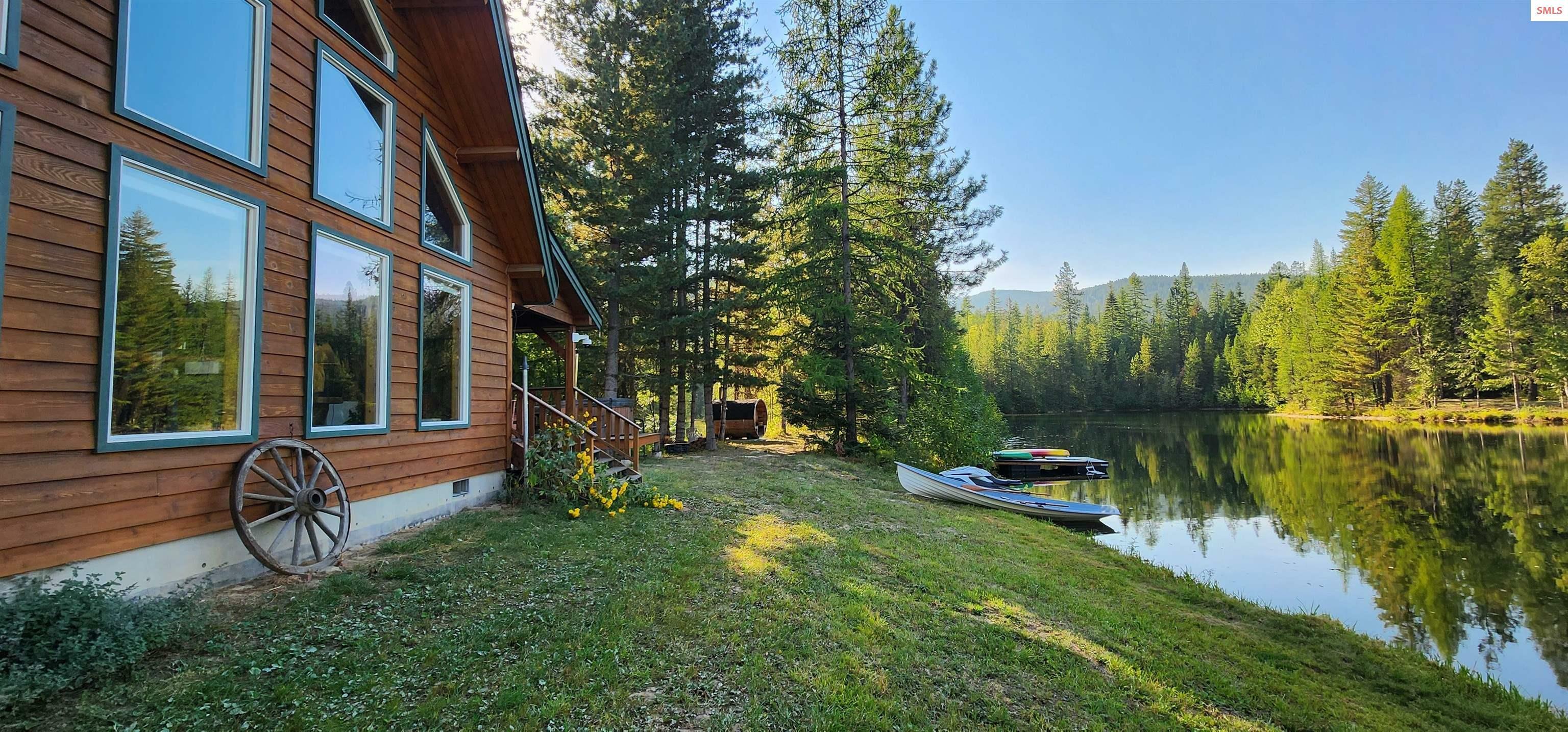 Property Photo:  727 Hell Roaring Rd  ID 83864 