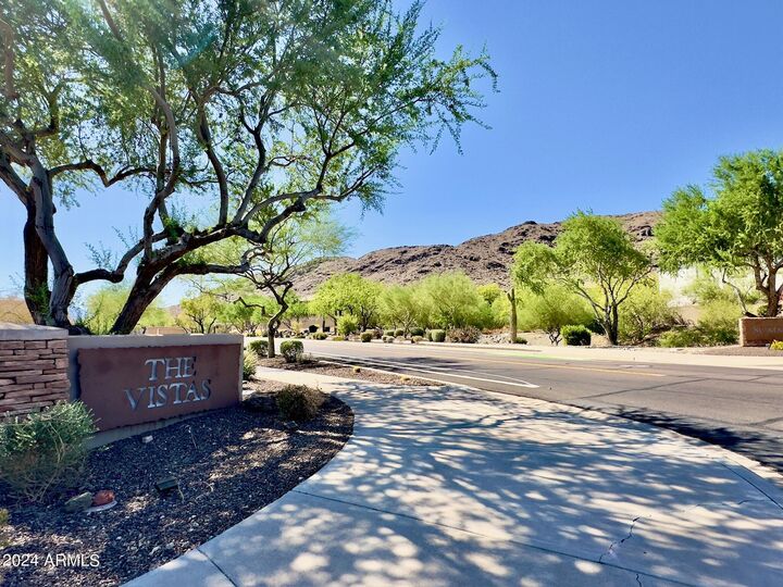 Property Photo:  16622 S 30th Drive  AZ 85045 