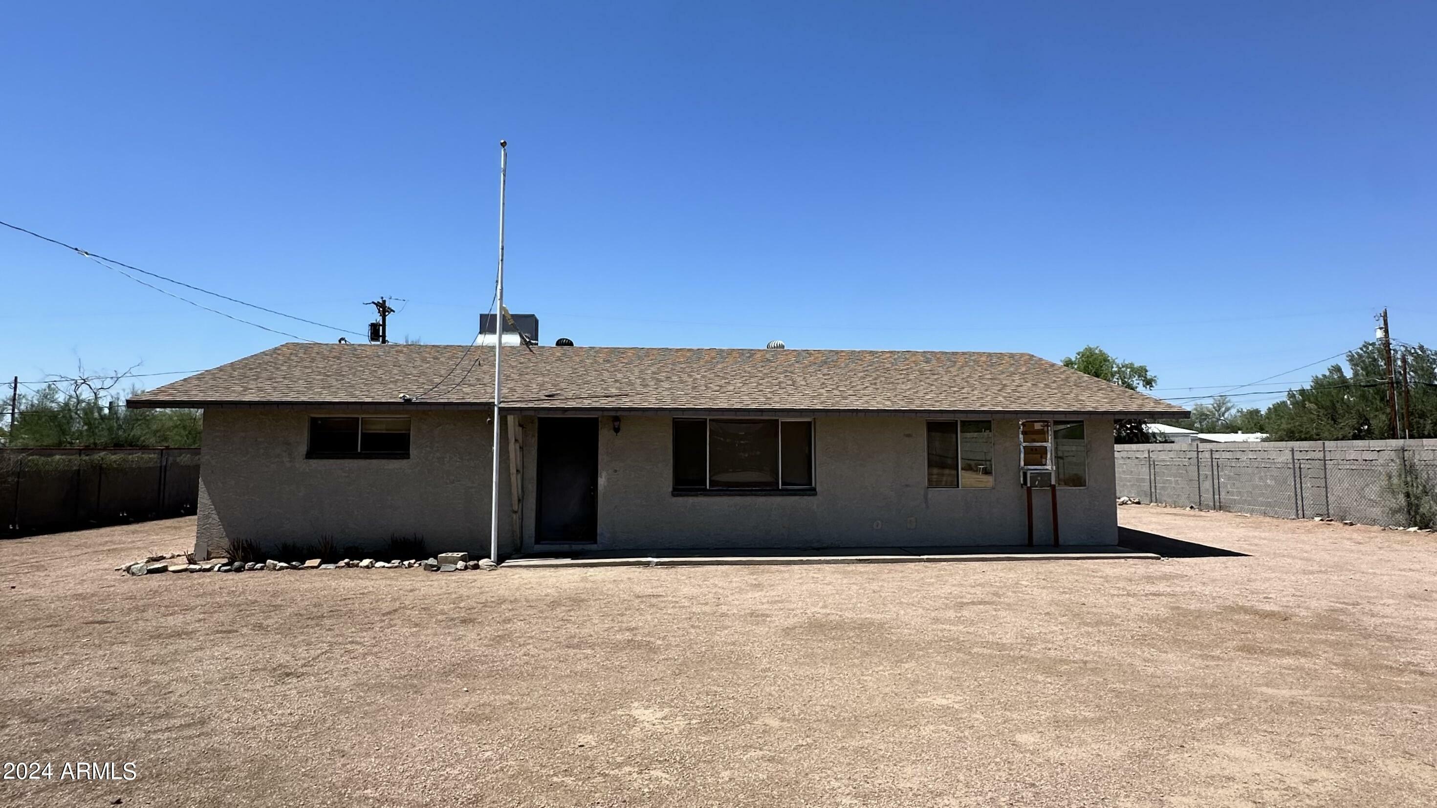 Property Photo:  396 N Ironwood Drive  AZ 85120 