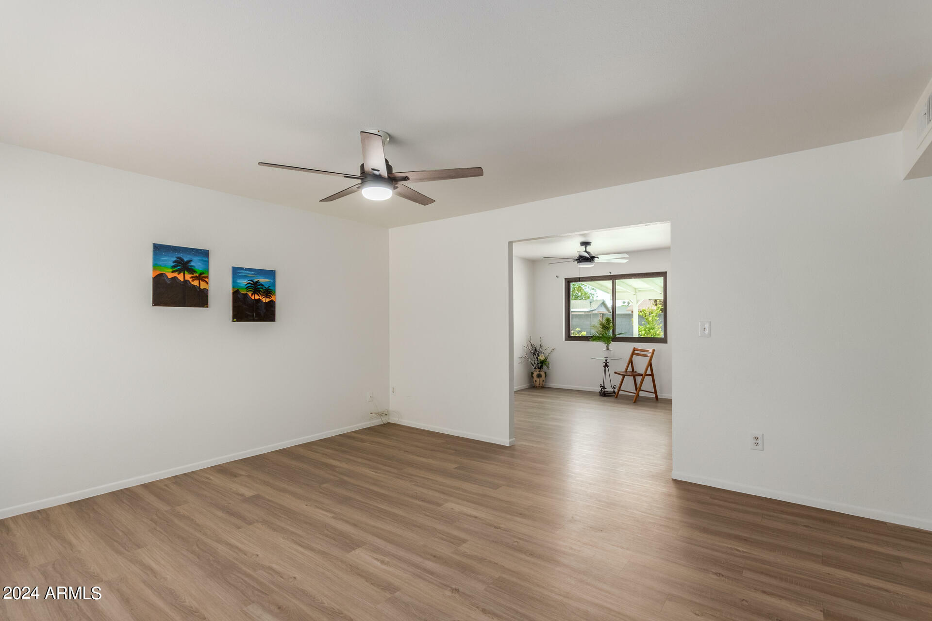 Property Photo:  407 E Watson Drive  AZ 85283 