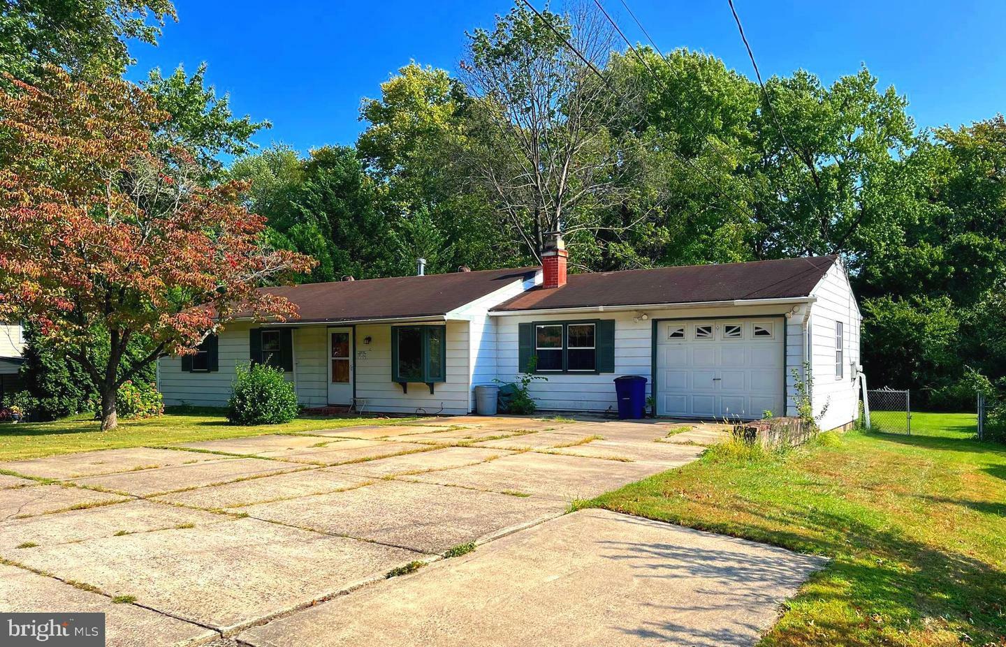 Property Photo:  528 W Maple Avenue  PA 19047 