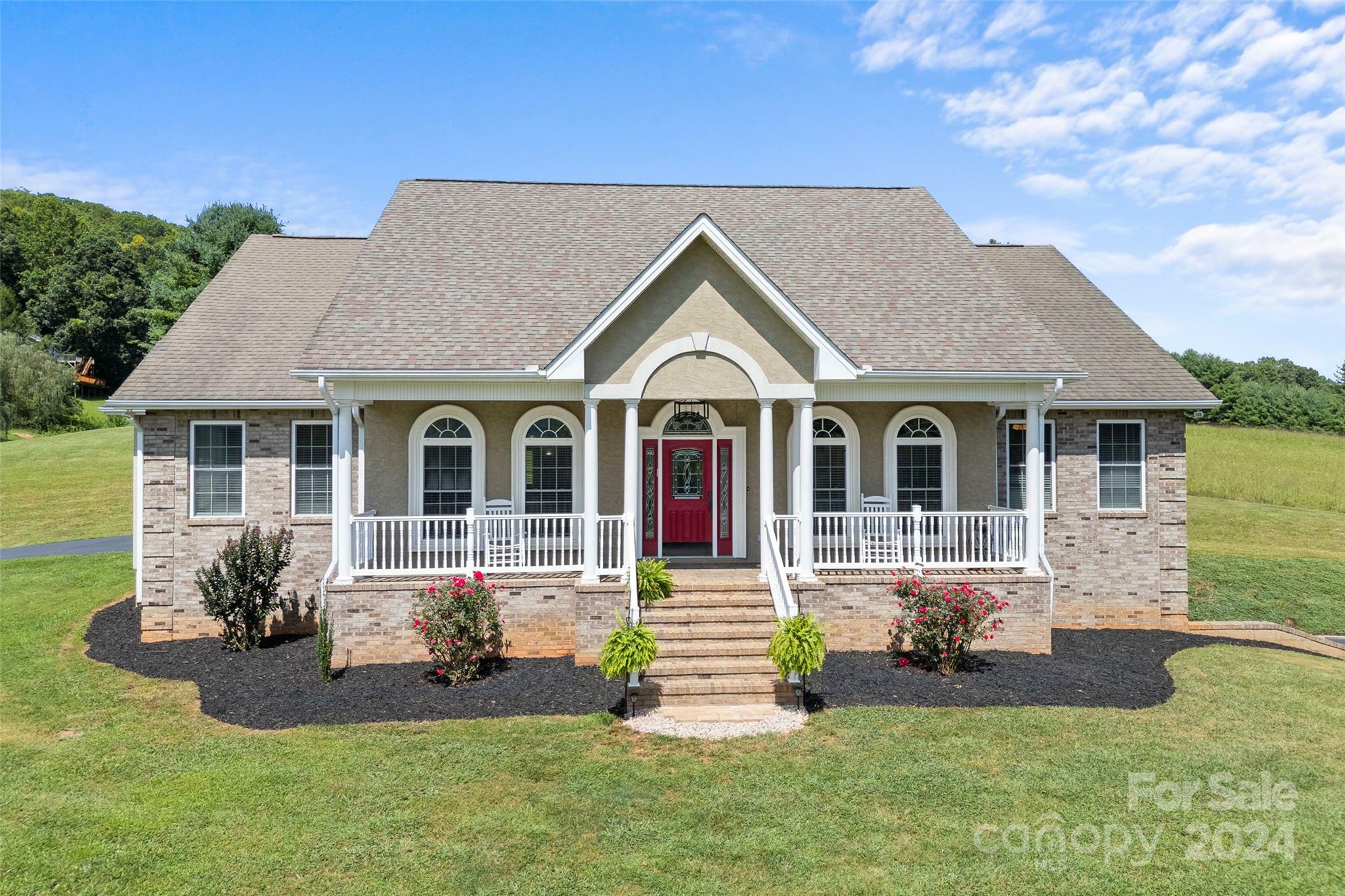 Property Photo:  4 Arborwood Trail  NC 28715 