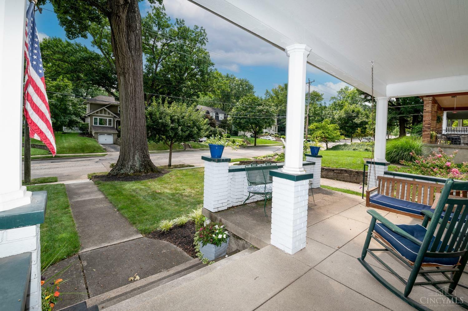 Property Photo:  3565 Paxton Avenue  OH 45208 