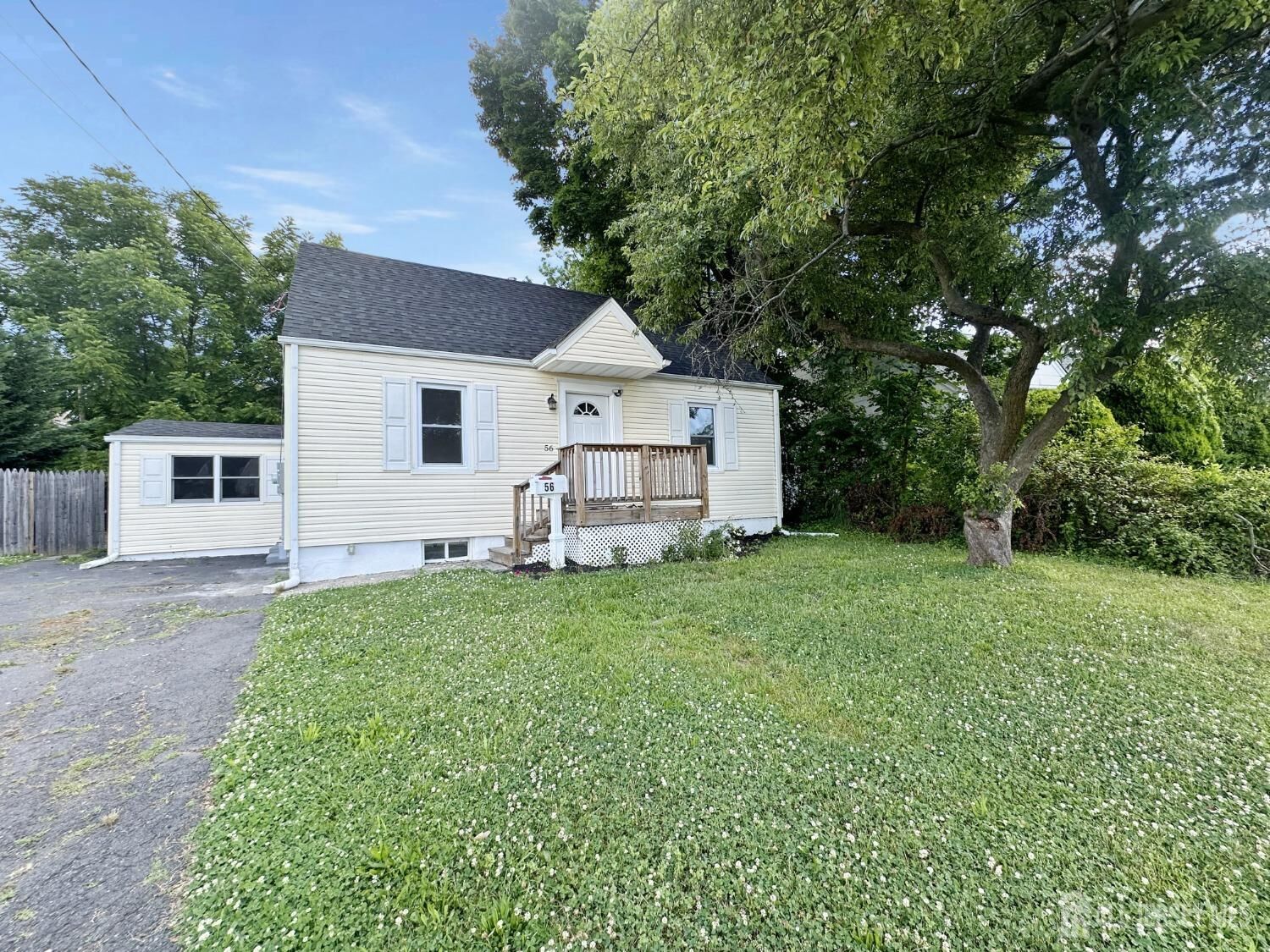 Property Photo:  56 Violet Place  NJ 08817 