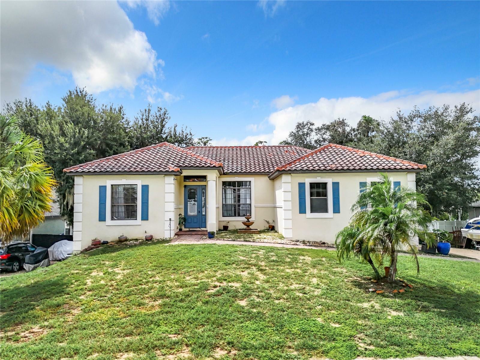 Property Photo:  1250 Shorecrest Circle  FL 34711 