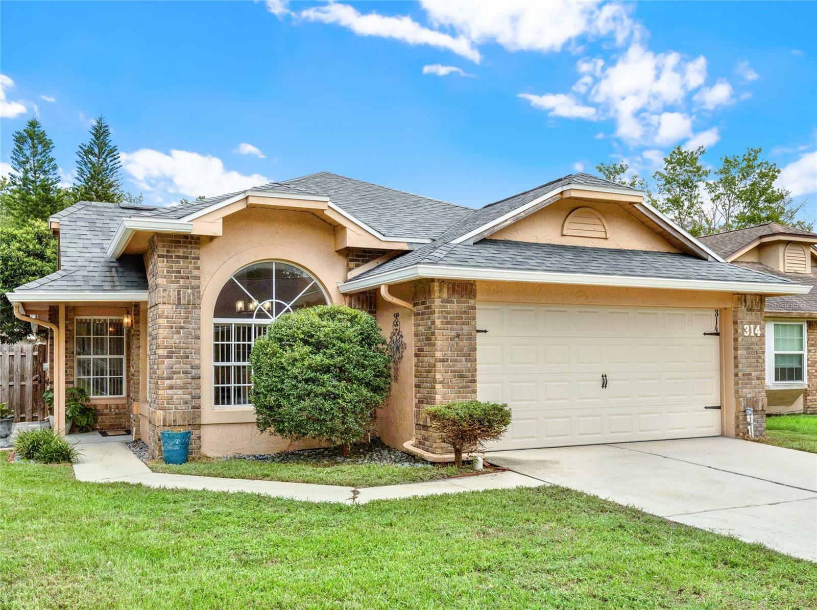 Property Photo:  314 Bridie Court  FL 32708 