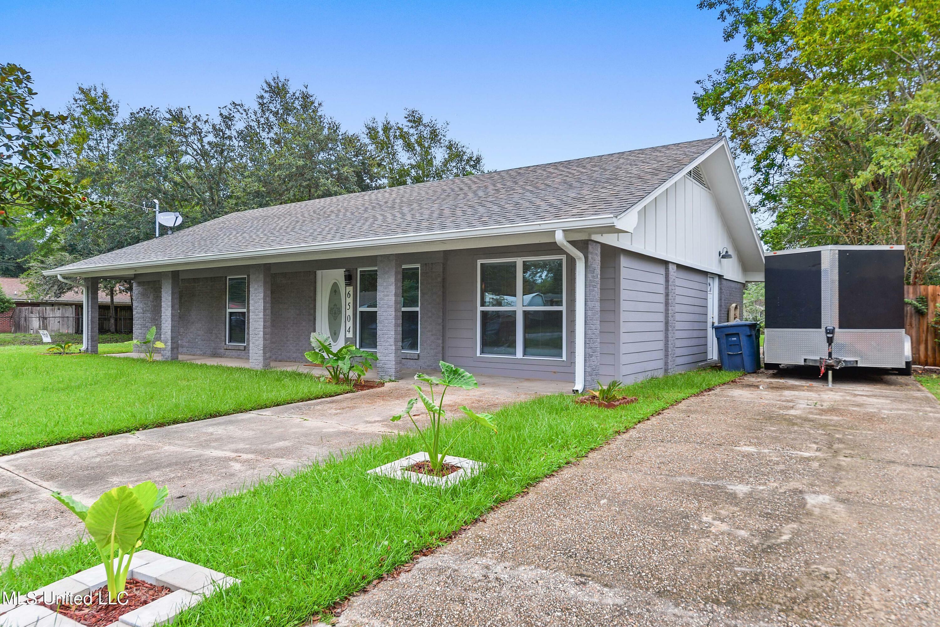 Property Photo:  6504 Lancaster Boulevard  MS 39564 