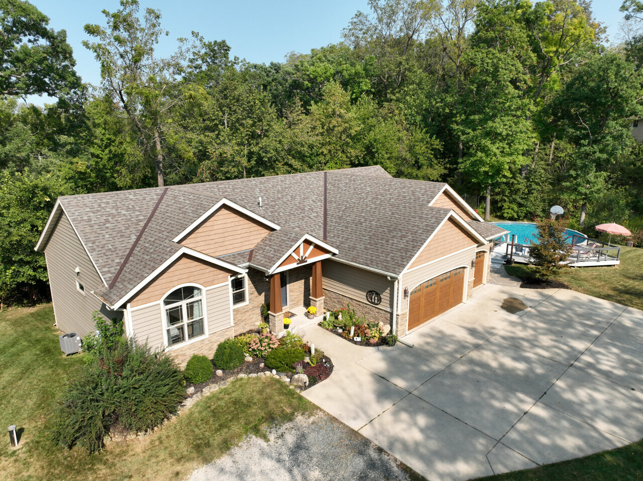 Property Photo: 30506 Mountain Ln WI 53185