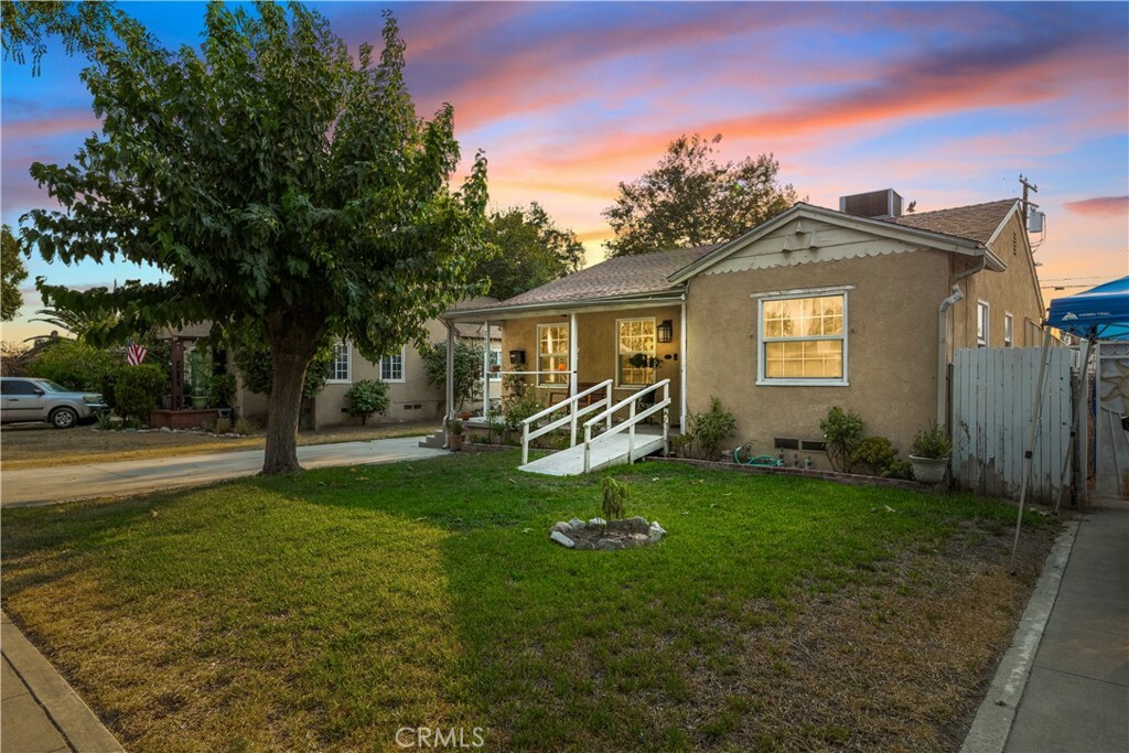 Property Photo:  2402 N Lugo Avenue  CA 92404 