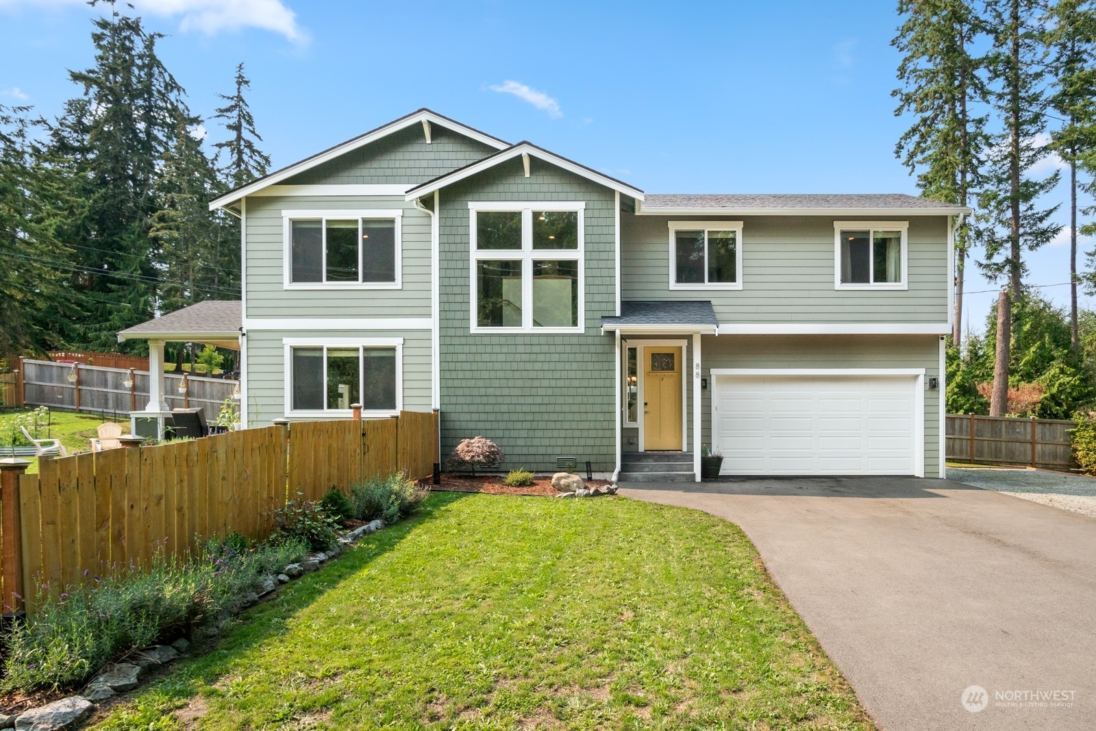 Property Photo:  88 S Sunset Dr  WA 98282 