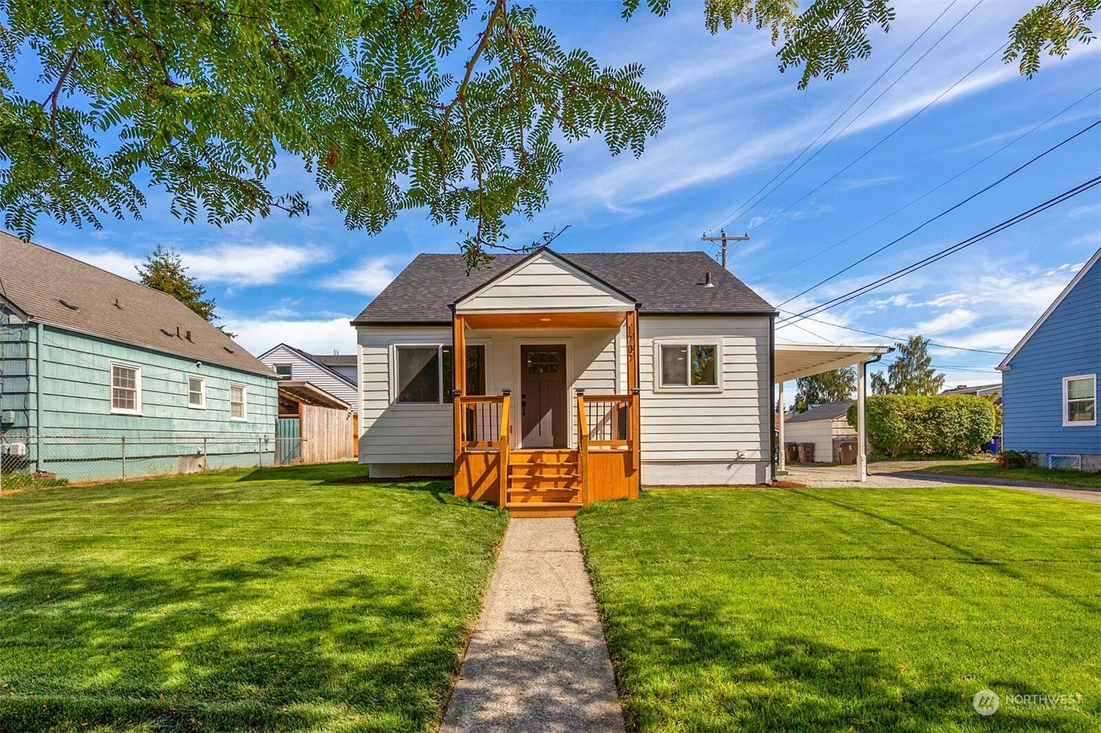 Property Photo:  1707 S Lawrence Street  WA 98405 