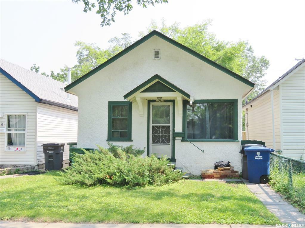 Property Photo:  1214 G Avenue N  SK S7L 2A4 