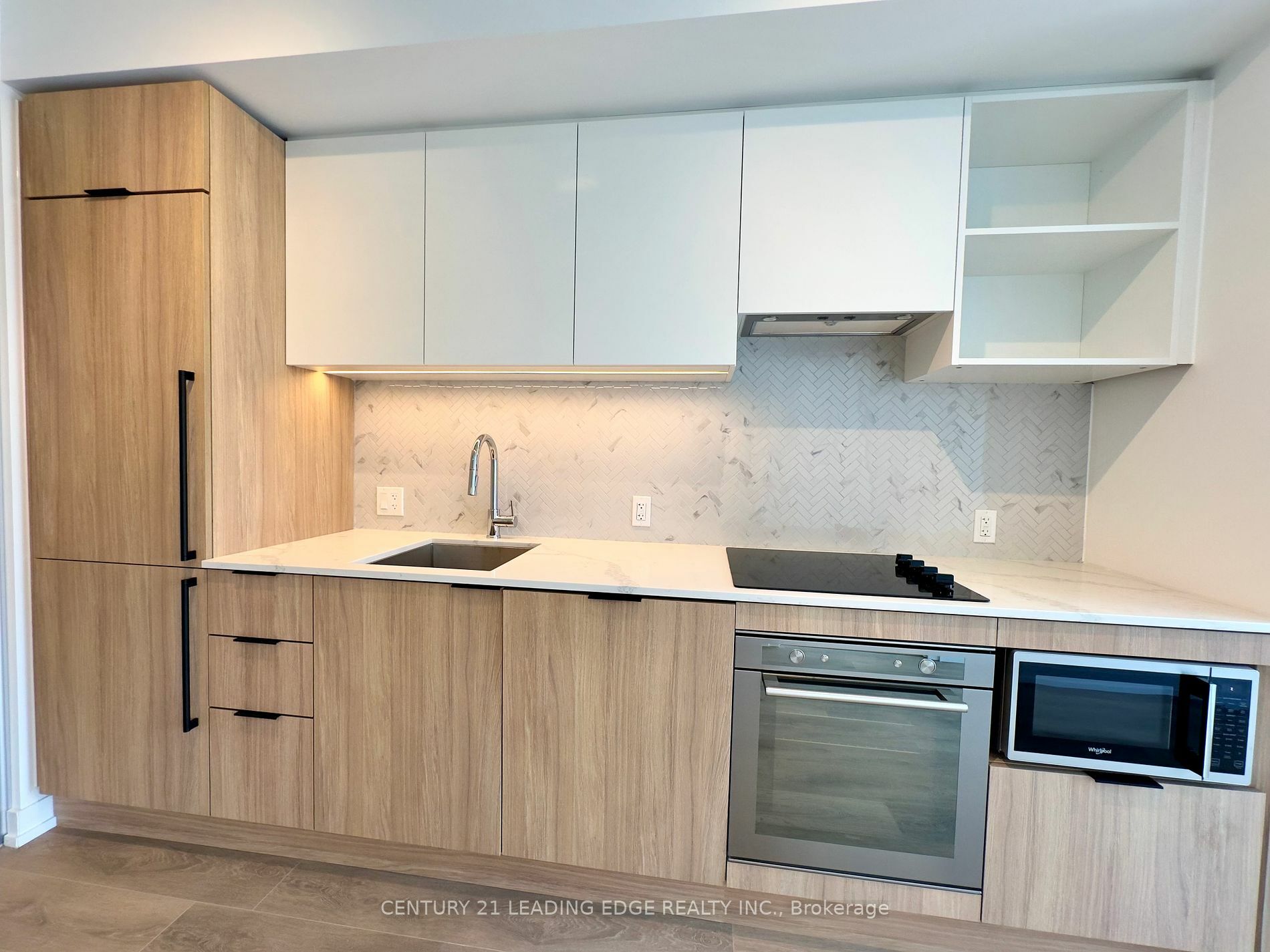 Property Photo:  82 Dalhousie St 3301  ON M5B 0C5 