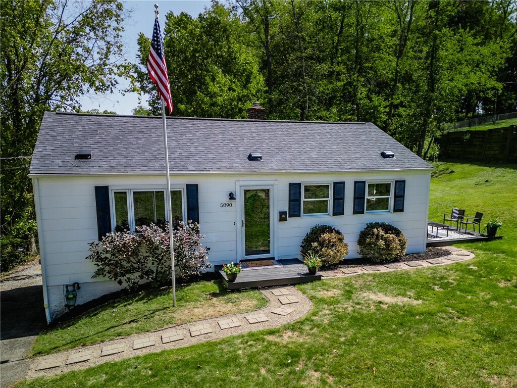 Property Photo:  5890 Keystone Drive  PA 15102 