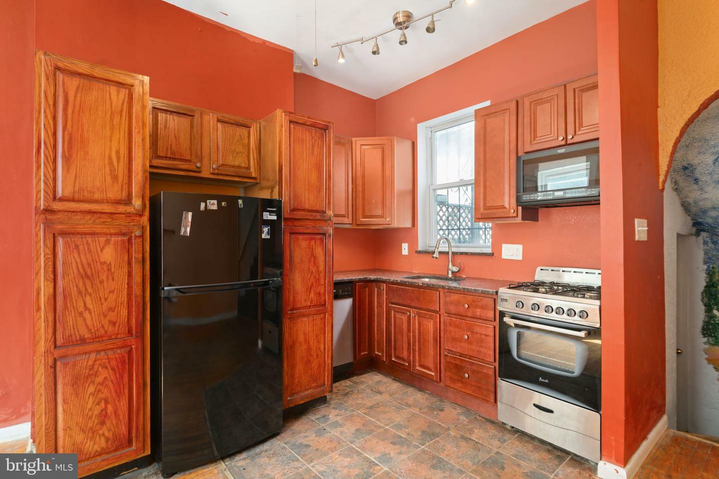 Property Photo:  1537 Lombard Street  PA 19146 