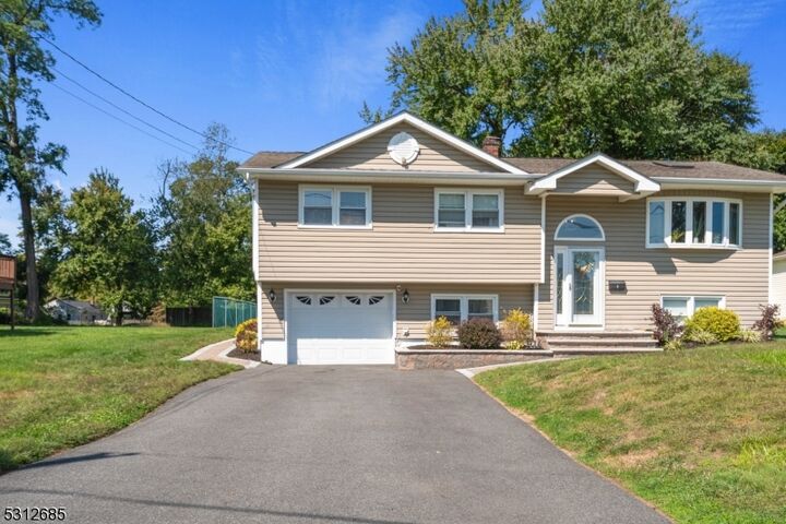 4 Xenia Ct  Mine Hill Twp. NJ 07803 photo