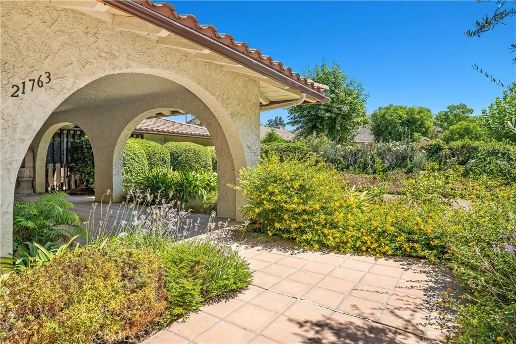 Property Photo:  21763 Ambar Drive  CA 91364 