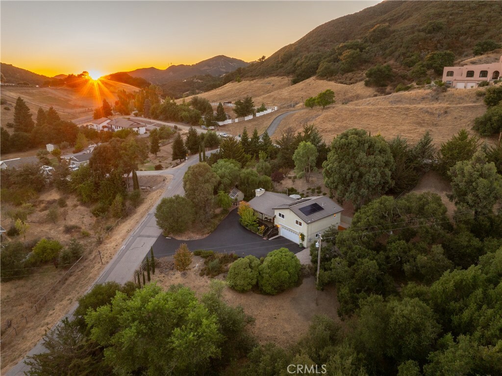 Property Photo:  13875 Los Altos Road  CA 93422 