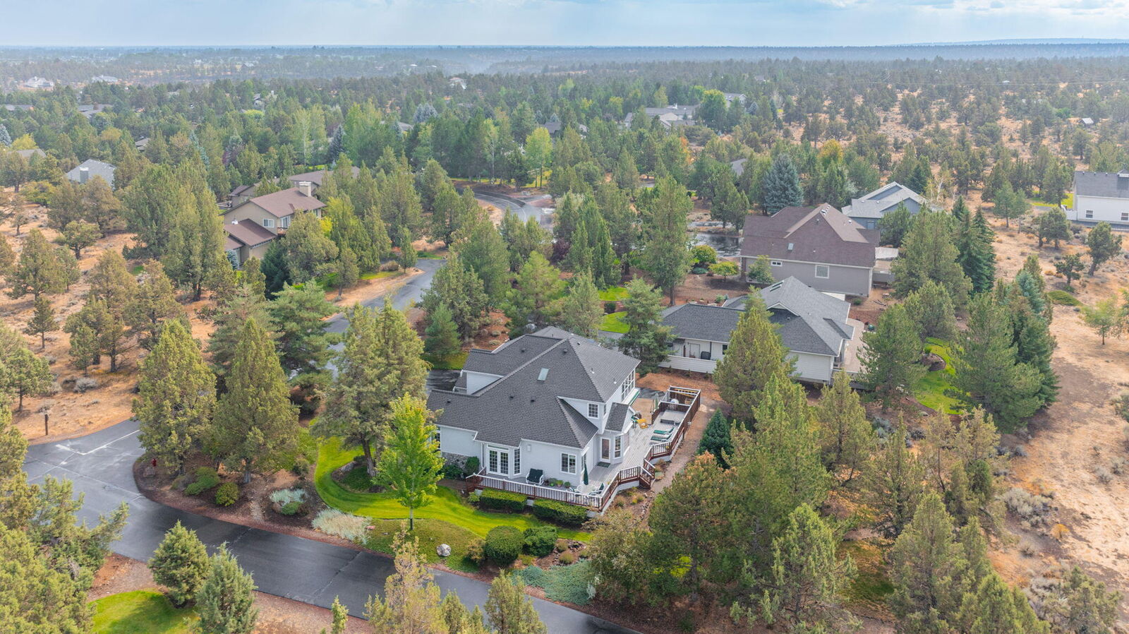 Property Photo: 2315 Linnet Lane OR 97756