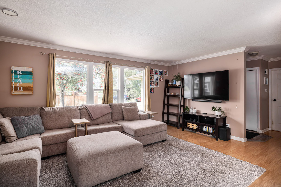 Property Photo:  405 Froelich Road  BC V1X 3M7 